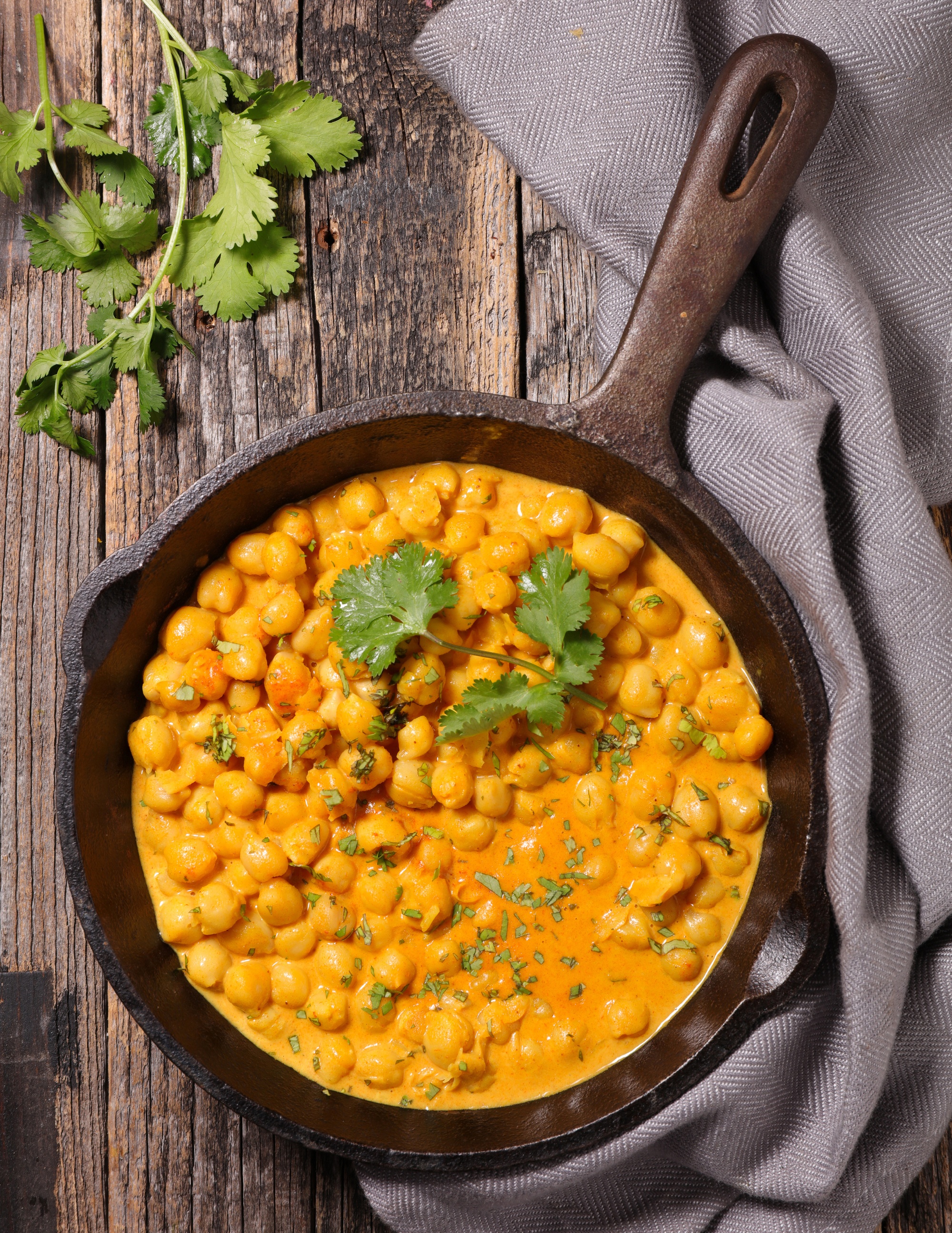 https://www.themaasclinic.com/wp-content/uploads/2020/03/Maas_Clinic_CocoChickpea_curry-scaled.jpg