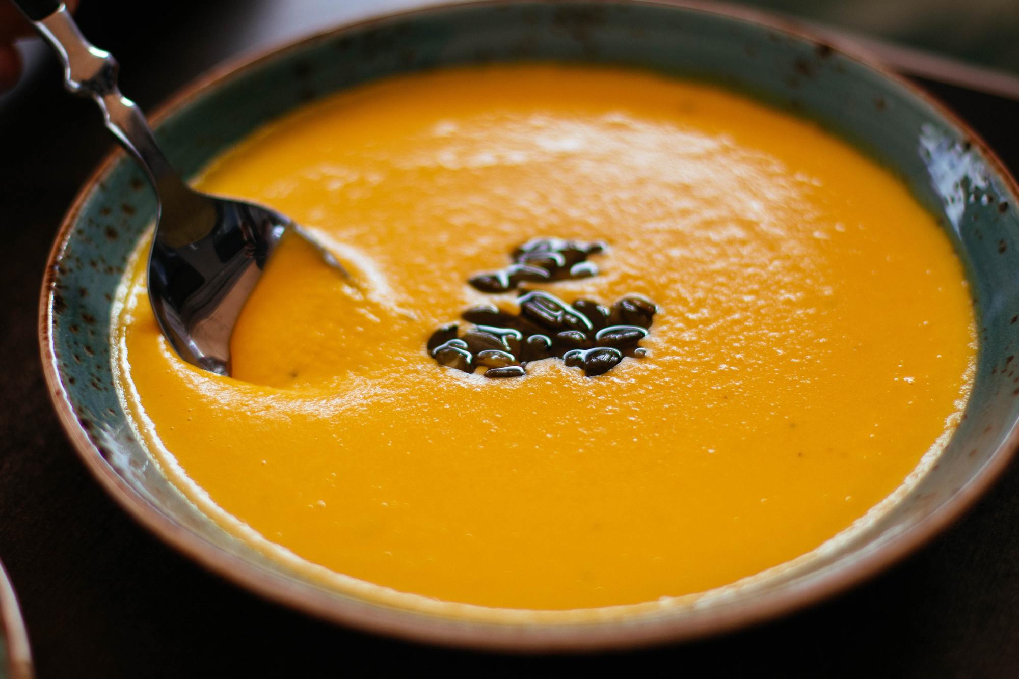 https://www.themaasclinic.com/wp-content/uploads/2020/03/shallow-focus-photography-of-squash-soup-1277483-scaled.jpg