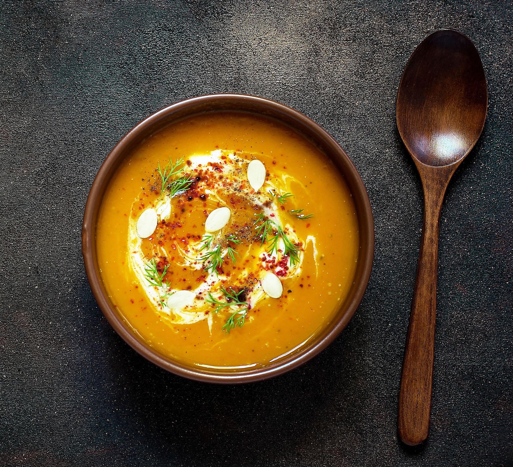https://www.themaasclinic.com/wp-content/uploads/2020/11/Maas_Clinic_Curried_Carrot_Soup-scaled.jpg